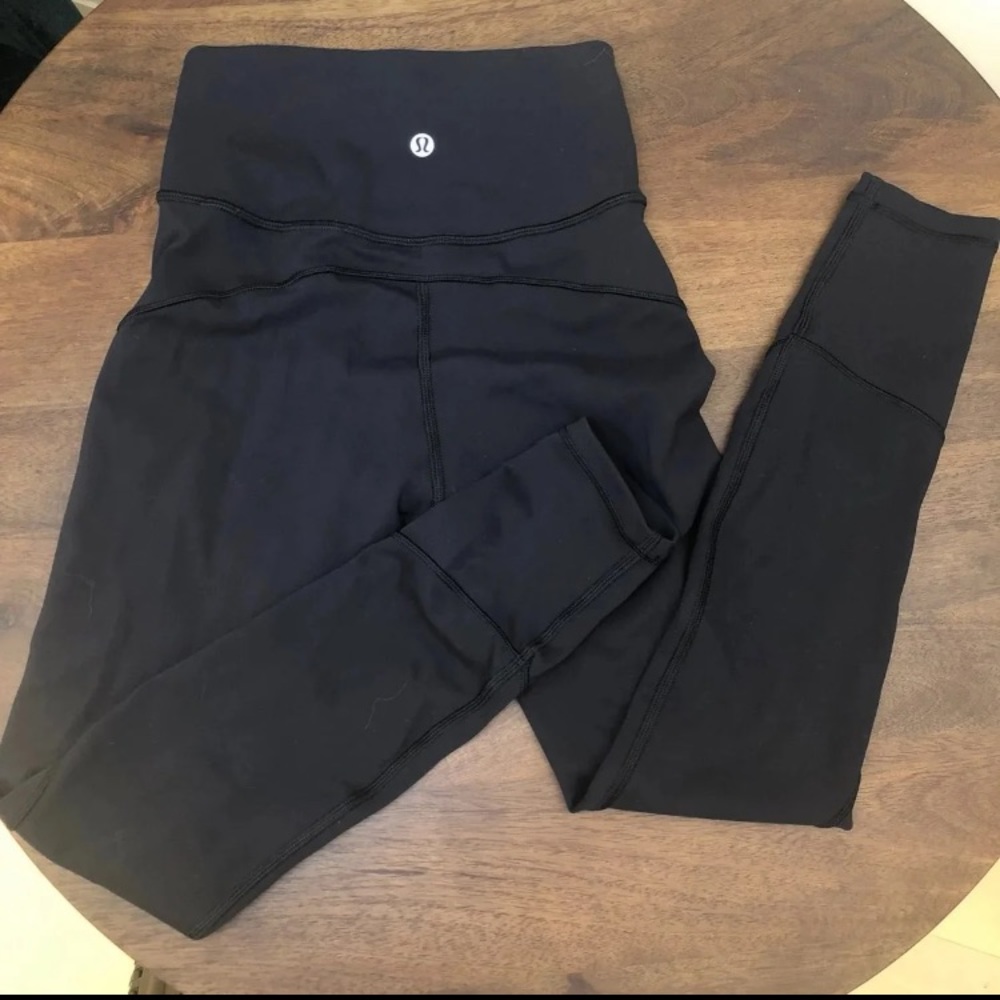 Lululemon In Movement Leggings 25”